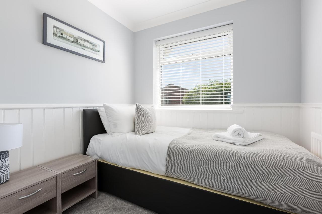 Curlew - 3 Bedrooms Wi-Fi, Parking, Contractors Thornton  Exterior photo
